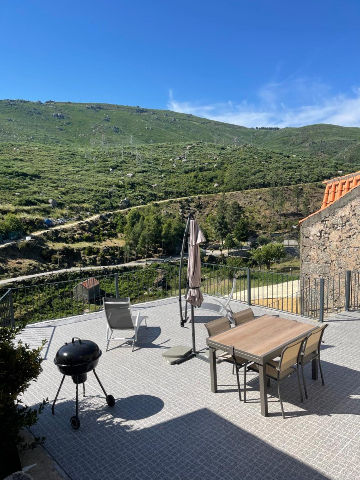 Casa Pinhao Holiday home Sabugueiro (Guarda)